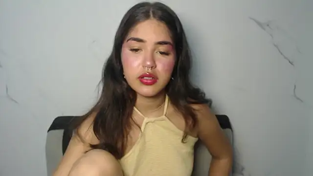 melodyphillips_2_ Adlı Modelin Canlı XXX Sohbeti