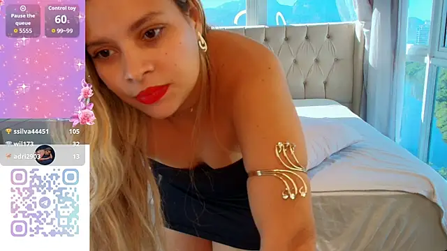 Florence_Ford Adlı Modelin Canlı XXX Sohbeti