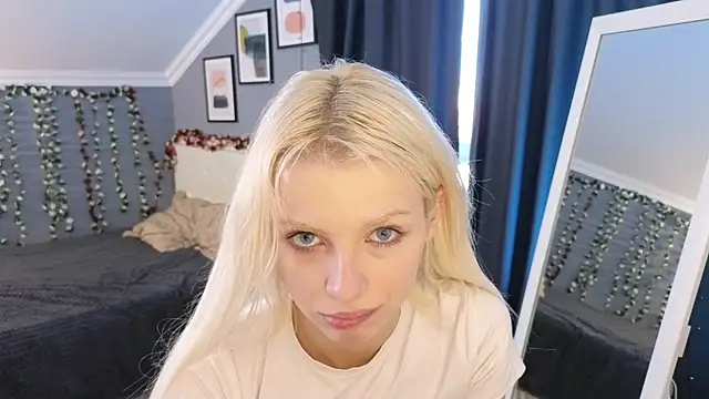 Naomi_DemioのライブXXXチャット