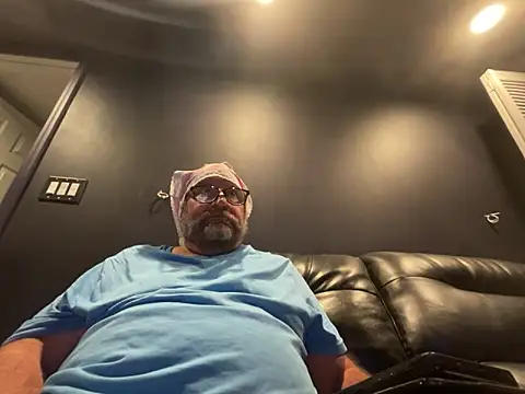13B_MasterGunner's Live XXX Chat