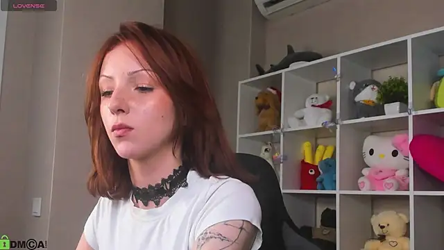 Nelly-May XXX чат на живо