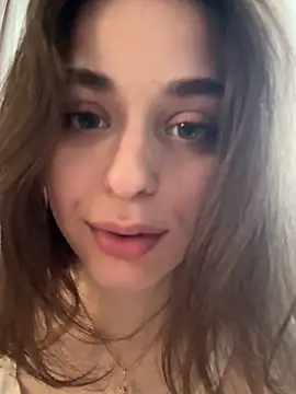 yoyogirlx Adlı Modelin Canlı XXX Sohbeti