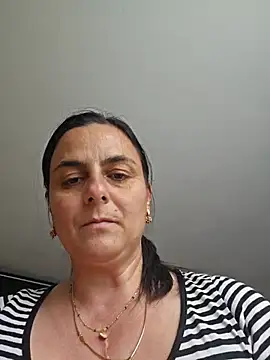 IsabelleCraft's Live XXX Chat