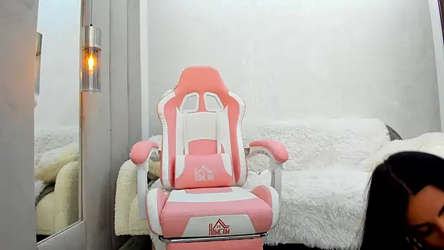 Britney_Charm_ élő XXX-chatje