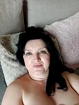 Chatroom XXX en direct de MilaSky4701