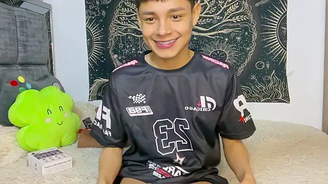 Andy_Belier23 Obrolan Langsung XXX
