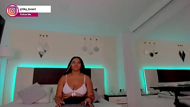 Sky_Loren Chat XXX live
