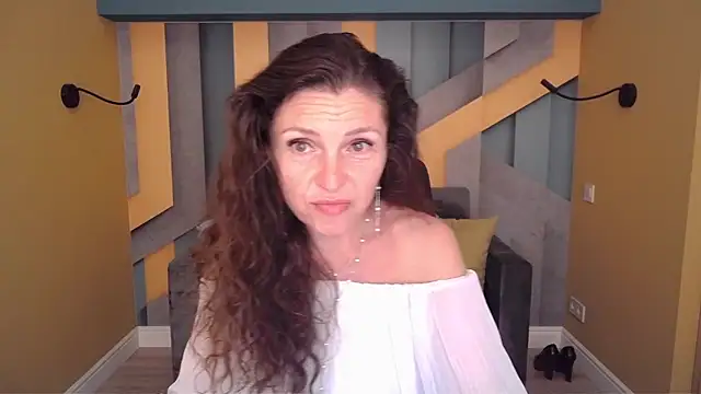 Chat +18 de EllaLong ao vivo