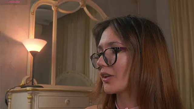 FrediaPfeiff's Live XXX Chat