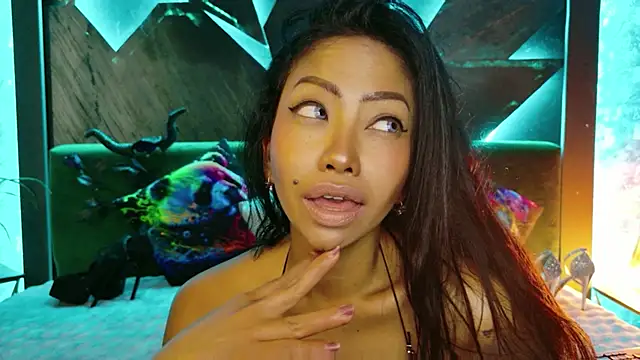 ElyaQuinn's Live XXX Chat