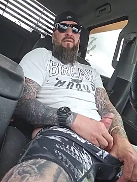 Beardedtattood Chat XXX in diretta