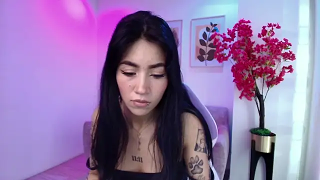 Živý XXX chat Rainy_doll