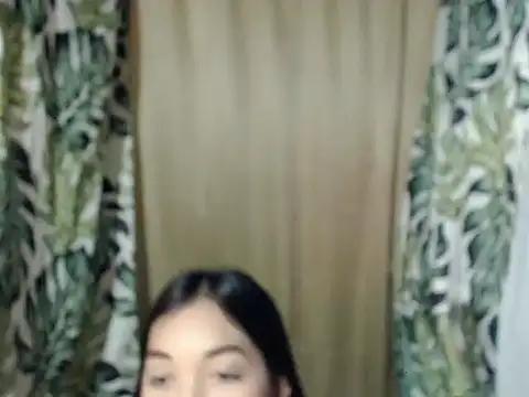 itsme_gwen লাইভ XXX চ্যাট