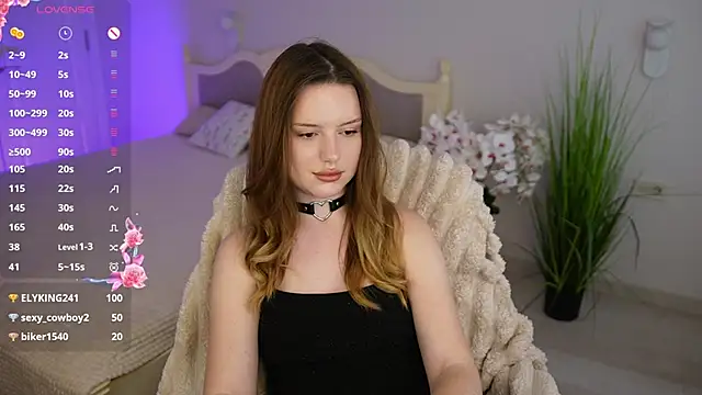 Milana_Moons Chat XXX live