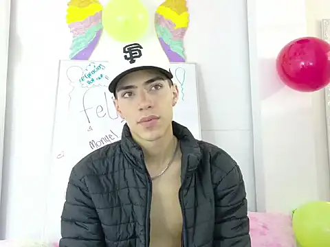Monyel_Blake Live XXX-chat