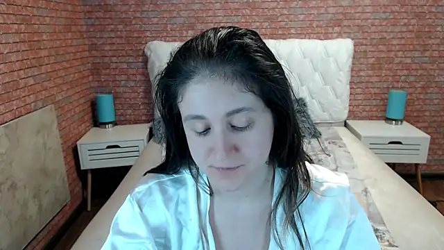 Chat +18 de Holliy_Cooper ao vivo