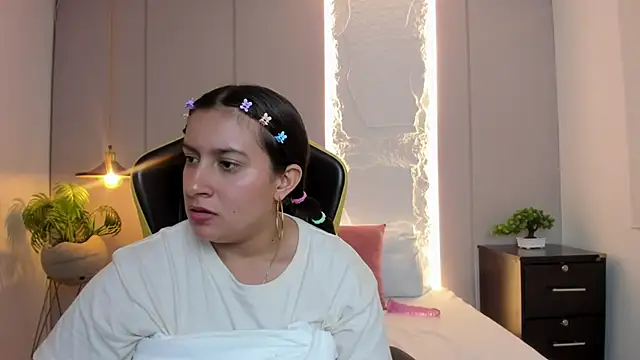 kira_relishn Live XXX chat
