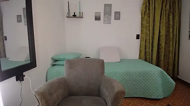 renata_salinas_1 现场XXX聊天