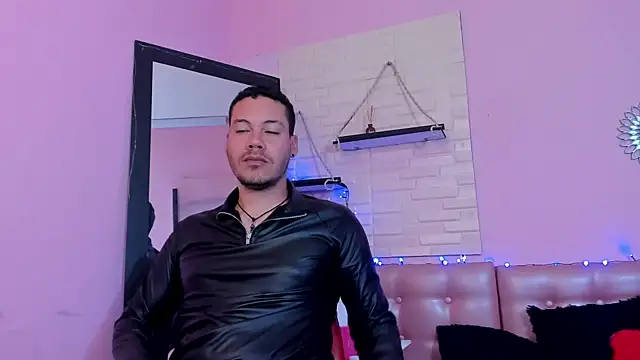 Aronandmoli69 লাইভ XXX চ্যাট