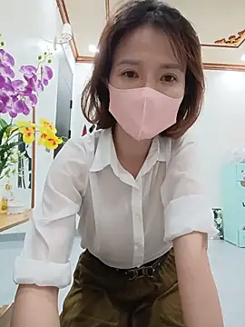 Chatroom XXX en direct de Emma_Linh