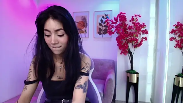 Rainy_doll's Live XXX Chat
