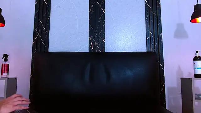 XXX chat uživo modela Feiccer_Castquer