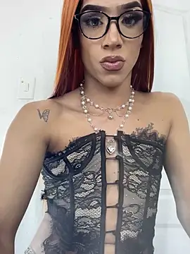 briana_sex32 Live XXX-Chat