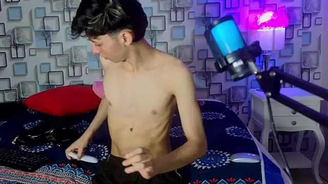 Chatroom XXX en direct de Twink_Sebas7
