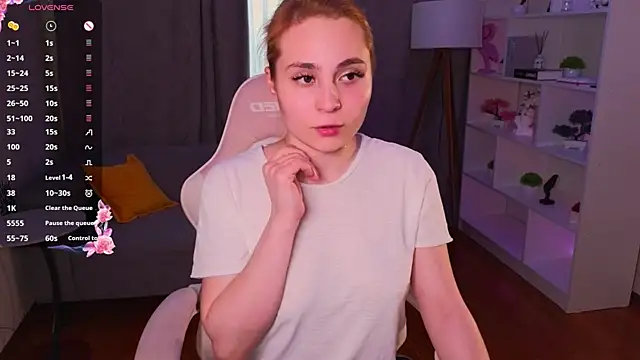 Fish_in_tapki's Live XXX Chat