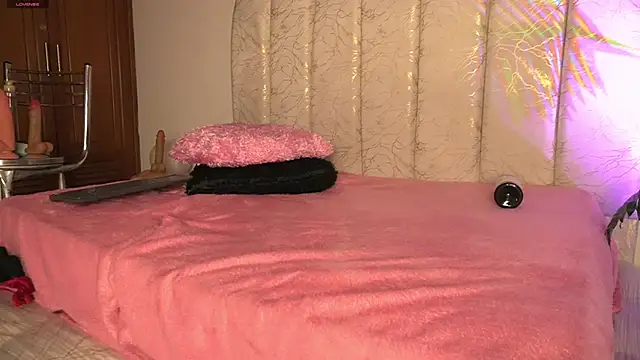pocahotass_11 Chat XXX live