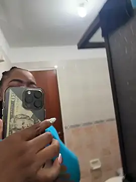 Niyirey1 Chat XXX live
