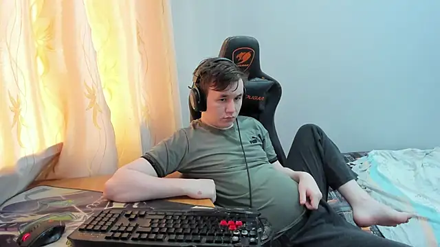 iliaskrislove: απευθείας συνομιλία ΧΧΧ