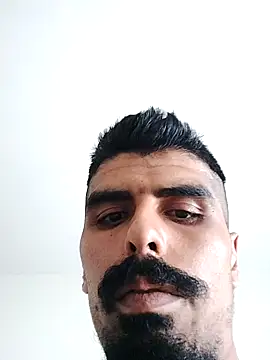 bahadr23 লাইভ XXX চ্যাট