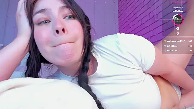 NatalForsy লাইভ XXX চ্যাট