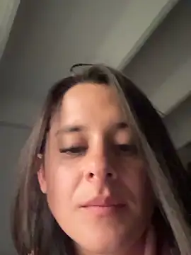 Alice_milf_'s Live XXX Chat