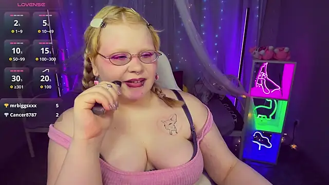 Chatroom XXX en direct de LottieReed