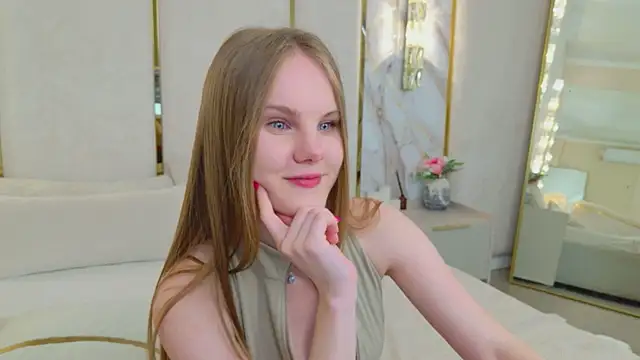 Lili_Lohan: онлайн-секс-чат