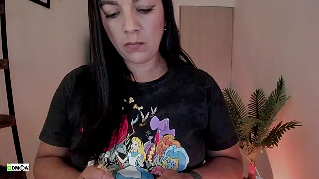 Chat XXX en directo de urcute_kitten
