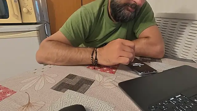 TARKAN1 Adlı Modelin Canlı XXX Sohbeti