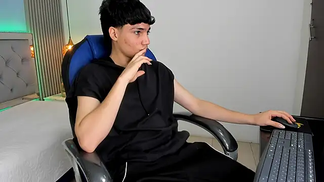 SamBlack_ Live XXX Chat