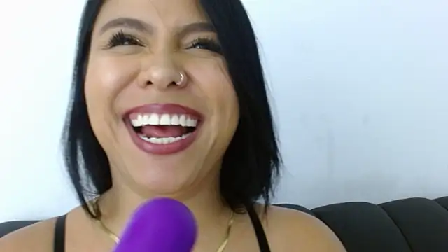 Živý XXX chat alessialux