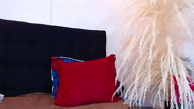 Chat +18 de srta_luciana ao vivo