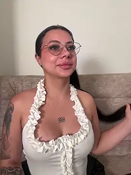 Chat XXX en directo de Megan_Ivy