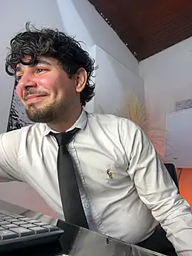 Samir_bearのライブXXXチャット