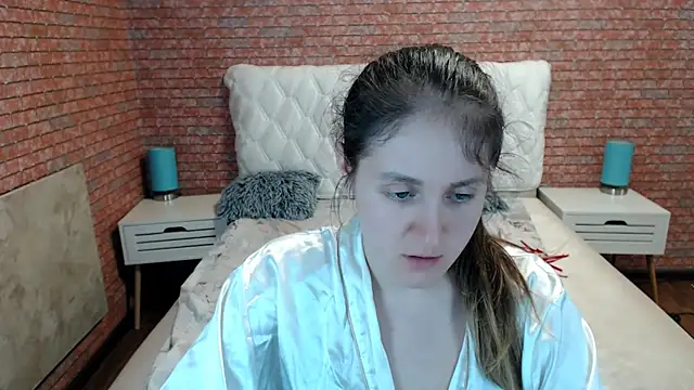 Chat XXX ao vivo de Holliy_Cooper