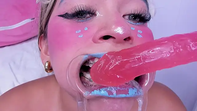 Онлайн чат XXX miss__evolet
