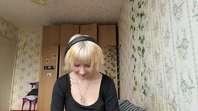 FatimahFroman's Live XXX Chat
