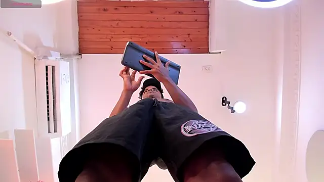 Онлайн чат XXX TaylorClay_