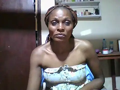 Ebonyqueen4 লাইভ XXX চ্যাট