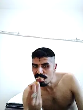 bahadr23's Live XXX Chat
